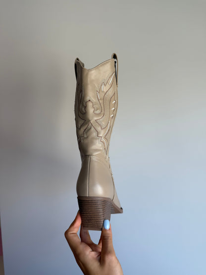 Cowboy boots I